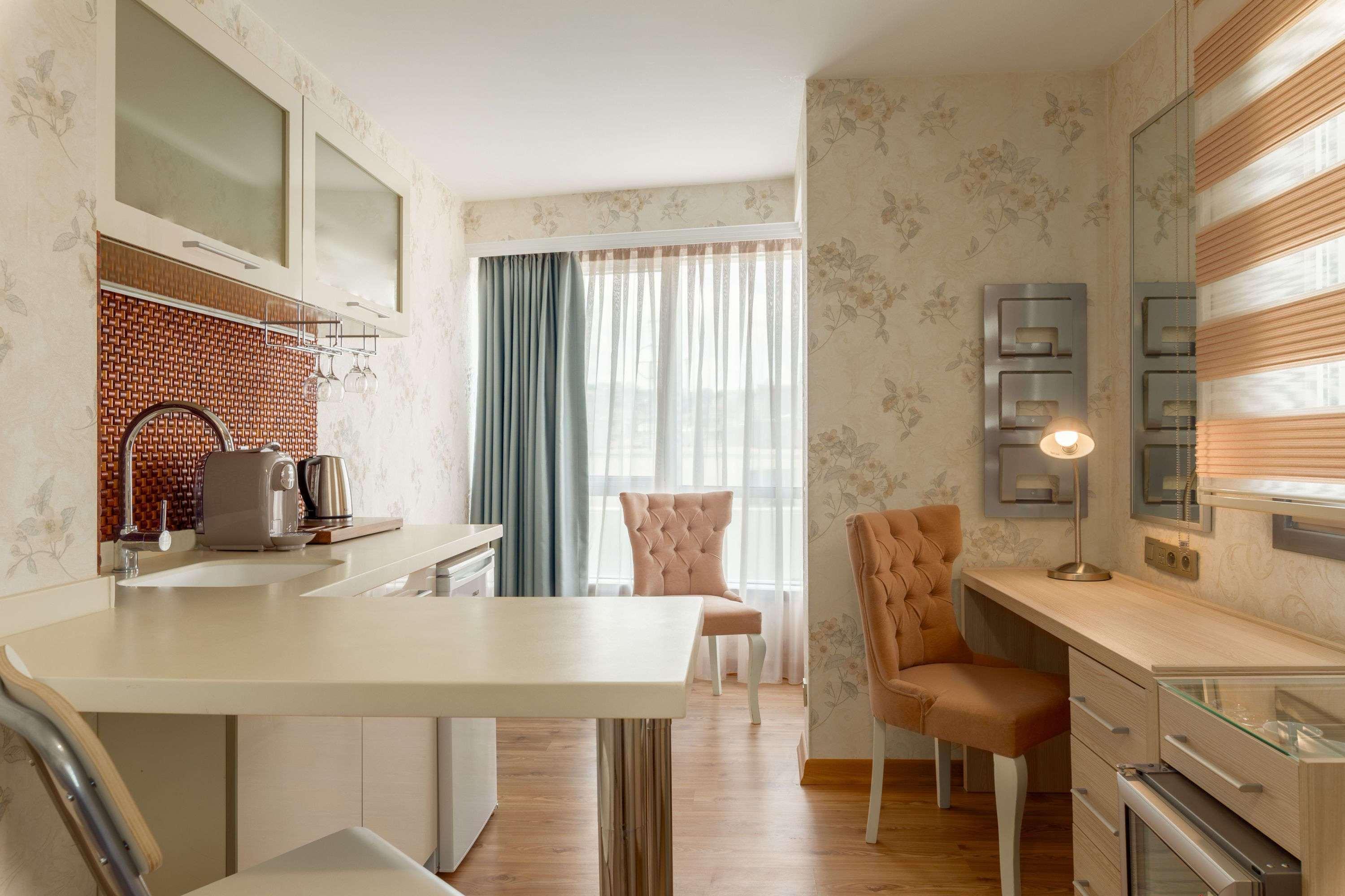 Отель Ramada By Wyndham Анкара Экстерьер фото
