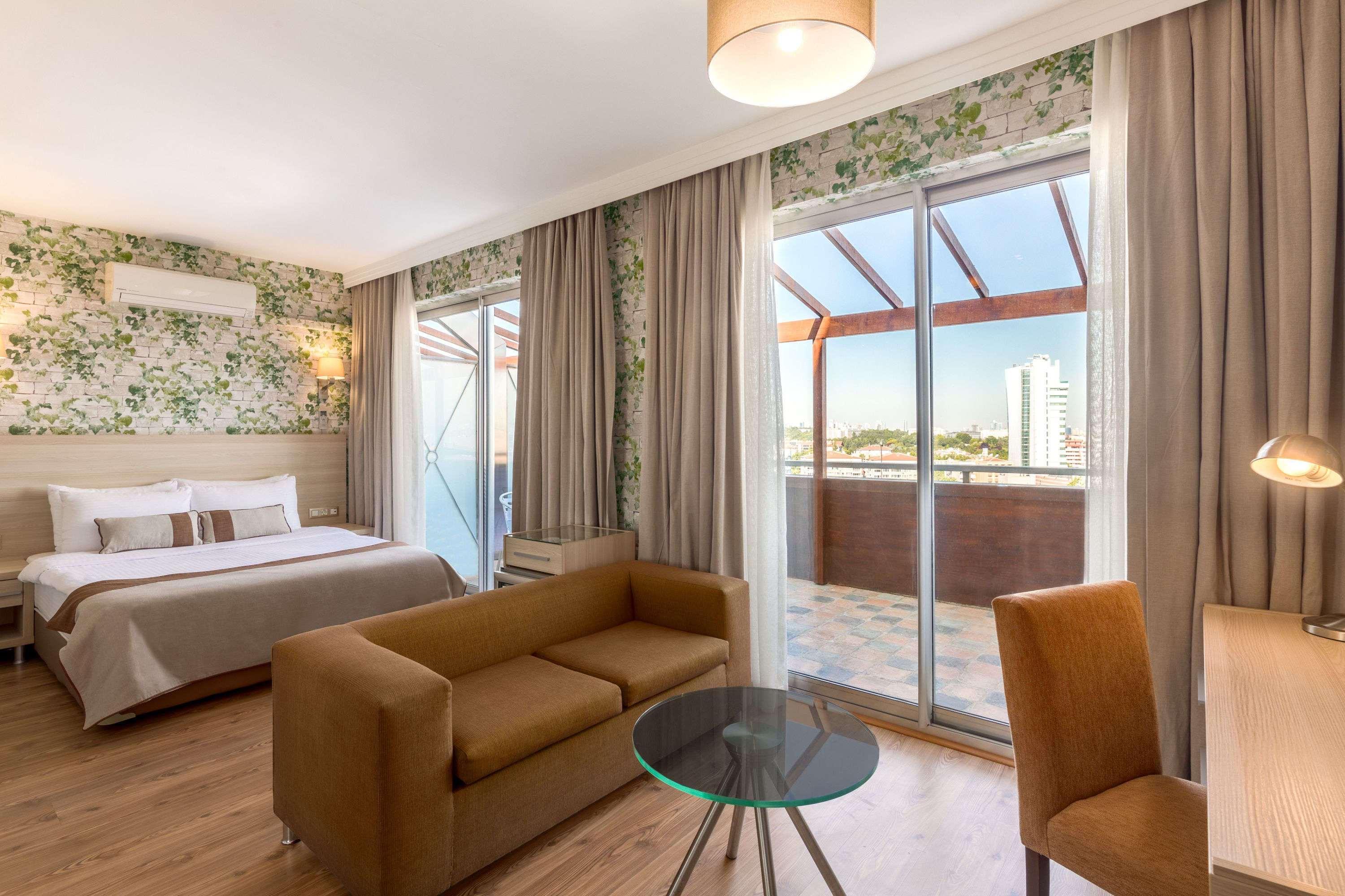 Отель Ramada By Wyndham Анкара Экстерьер фото