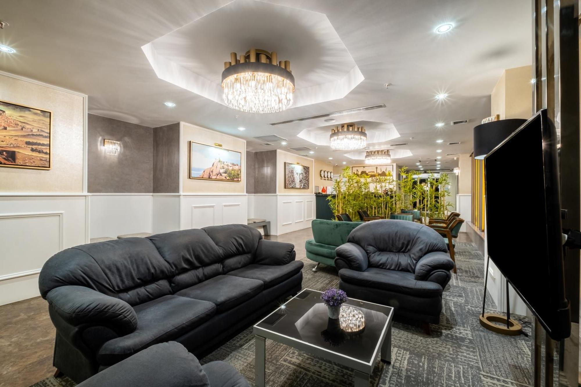 Отель Ramada By Wyndham Анкара Экстерьер фото